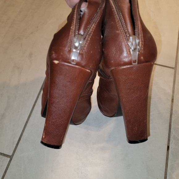 Starling Ruched booties - Picture 4 of 6